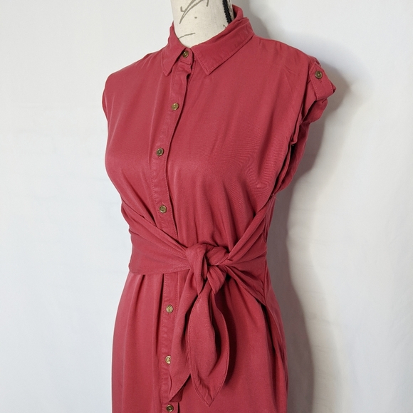 EUC cap sleeved shirt dress - Picture 2 of 5